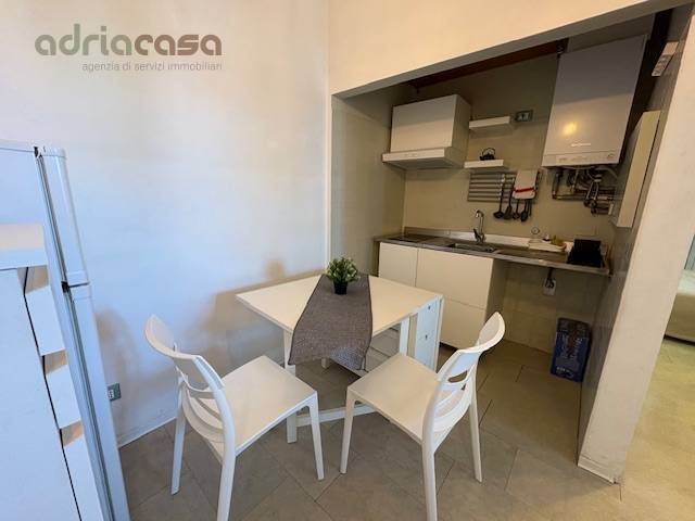appartamento in affitto a Riccione in zona Alba