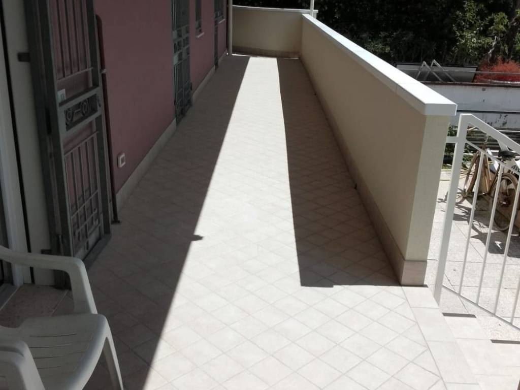 appartamento in affitto a Riccione in zona Alba