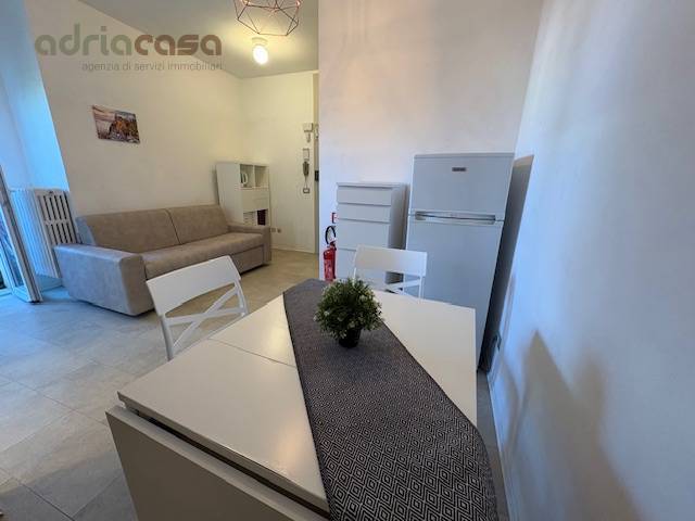 appartamento in affitto a Riccione in zona Alba