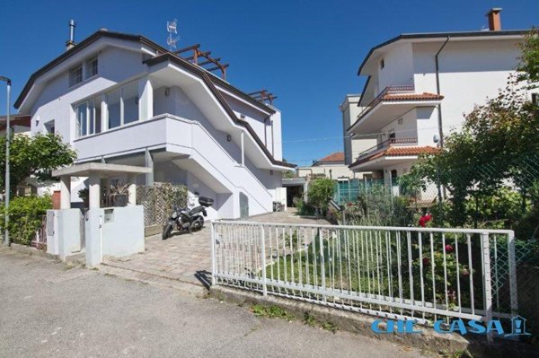 pentavano in affitto a Riccione