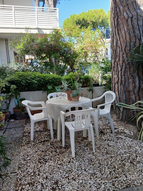 appartamento in affitto a Riccione in zona Alba