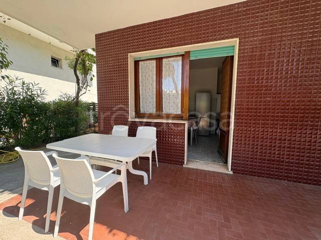appartamento in affitto a Riccione in zona Alba