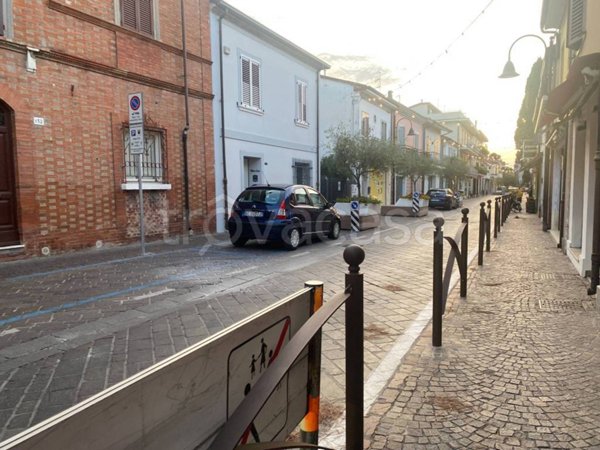 negozio in affitto a Riccione