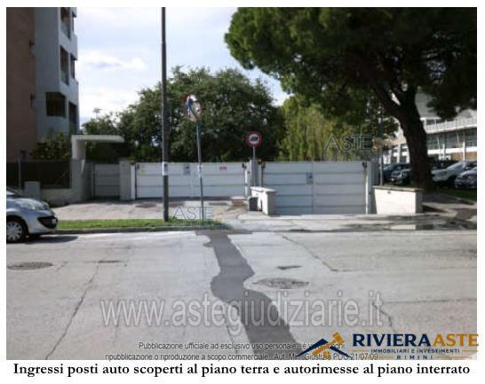 box auto in affitto a Riccione