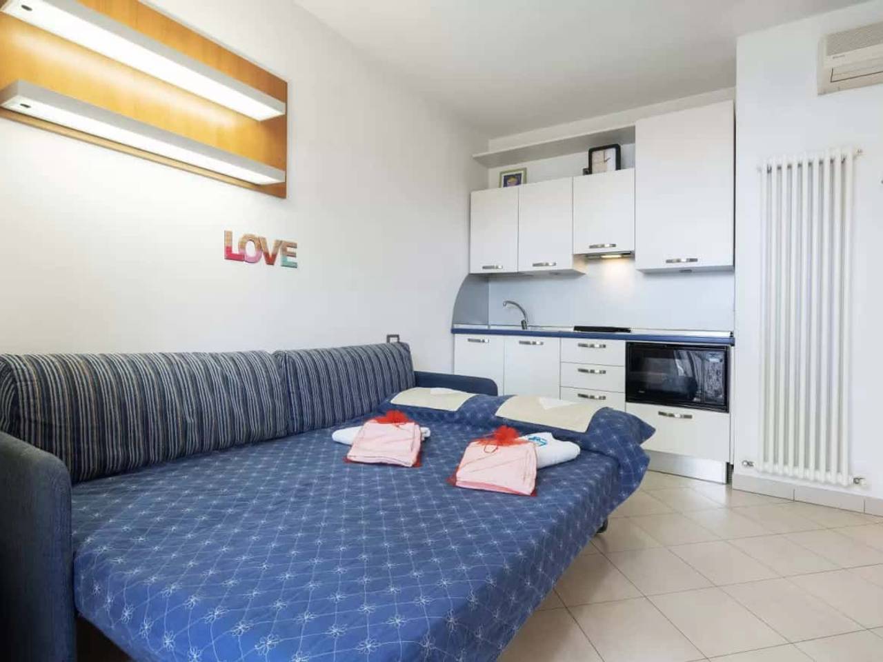 appartamento in affitto a Riccione in zona Alba