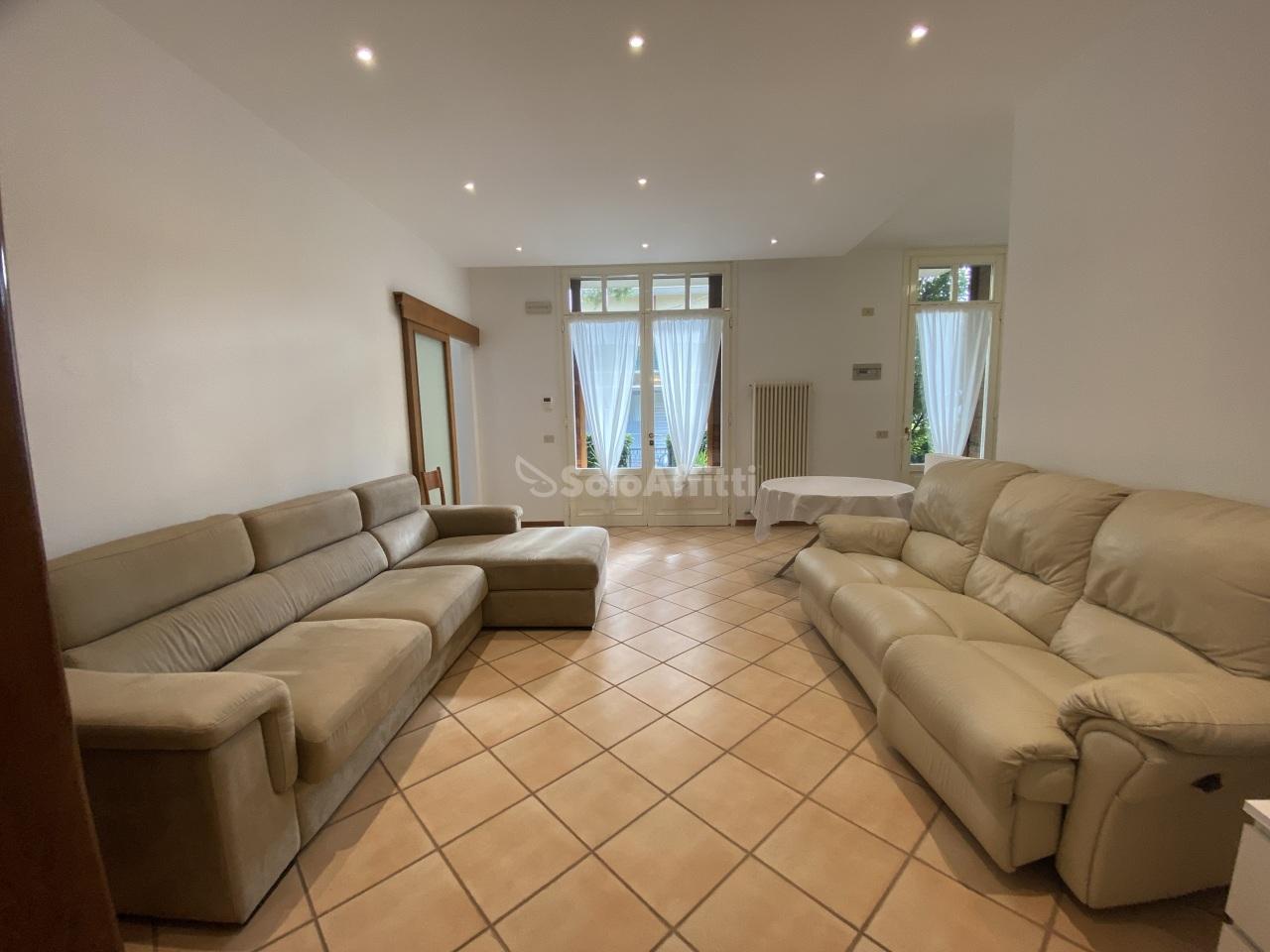 casa indipendente in affitto a Rimini
