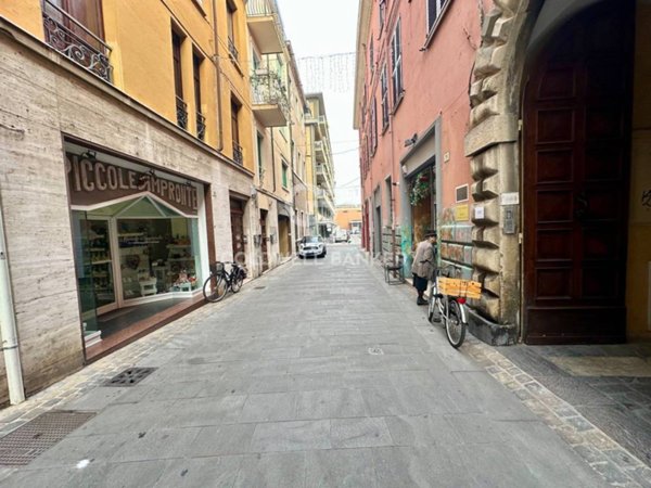 negozio in affitto a Rimini in zona Centro Storico