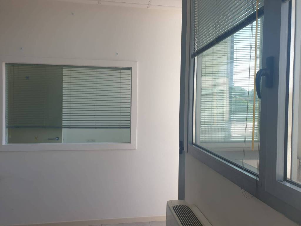 ufficio in affitto a Rimini in zona Colonnella