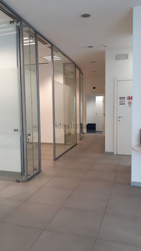 locale commerciale in affitto a Rimini in zona San Giuliano a Mare