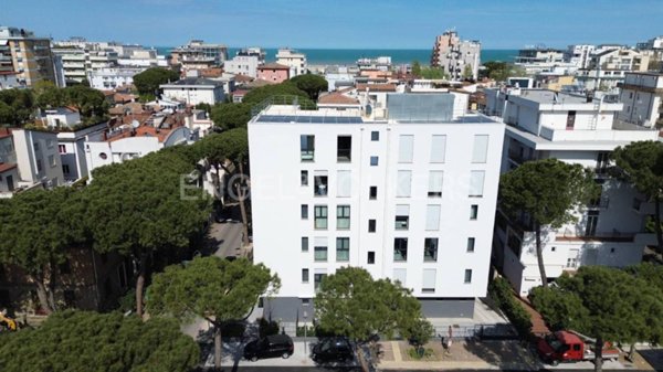 appartamento in affitto a Rimini in zona Marina Centro