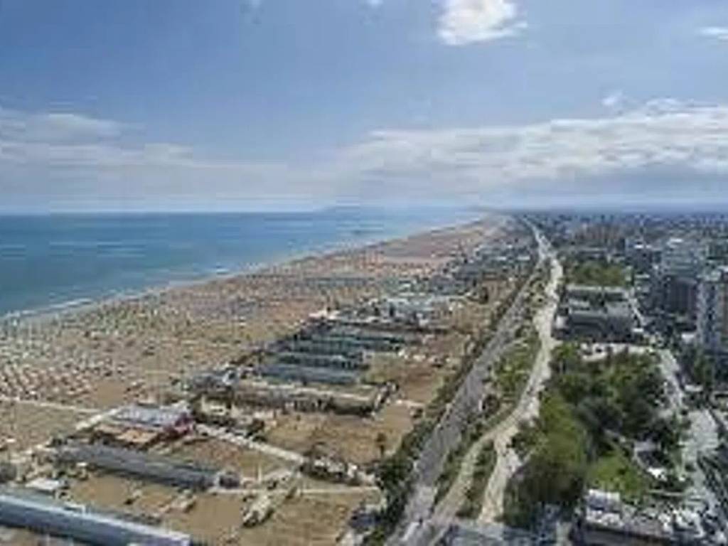 intera palazzina in affitto a Rimini in zona Miramare di Rimini