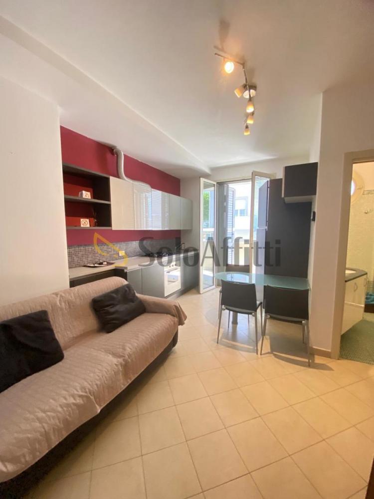 appartamento in affitto a Rimini in zona Marebello