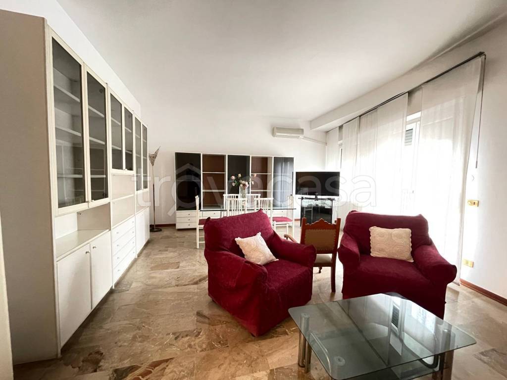 appartamento in affitto a Rimini in zona San Giuliano a Mare