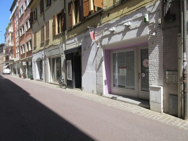 negozio in affitto a Rimini in zona Centro Storico