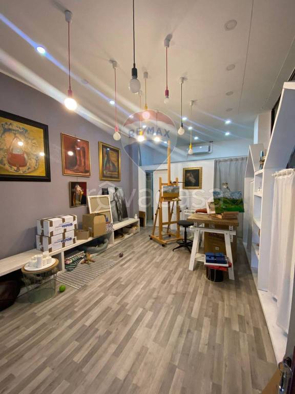 negozio in affitto a Rimini in zona Marina Centro