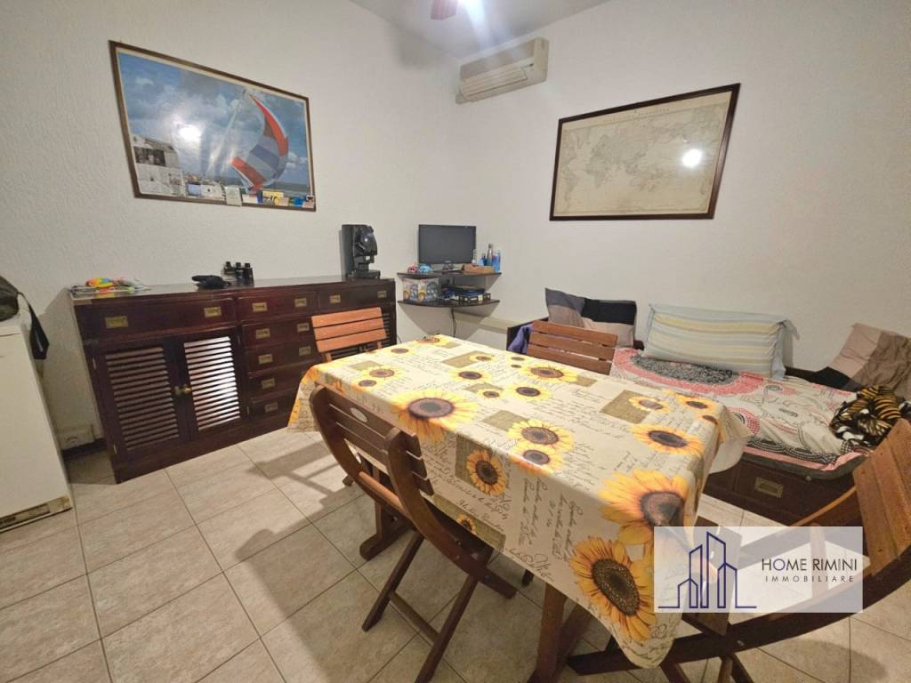 appartamento in affitto a Rimini in zona Marebello