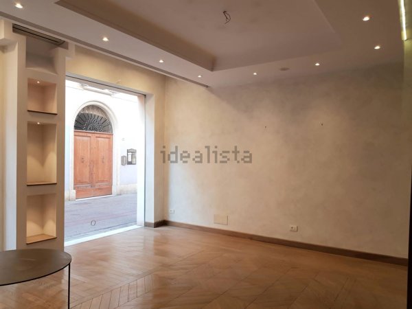 locale commerciale in affitto a Rimini in zona Centro Storico