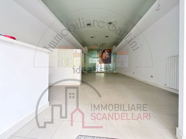 locale commerciale in affitto a Rimini in zona Centro Storico