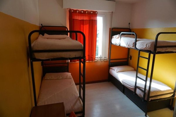 negozio in affitto a Rimini in zona Marina Centro