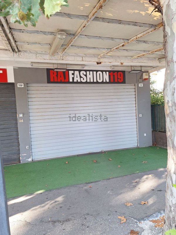 negozio in affitto a Rimini