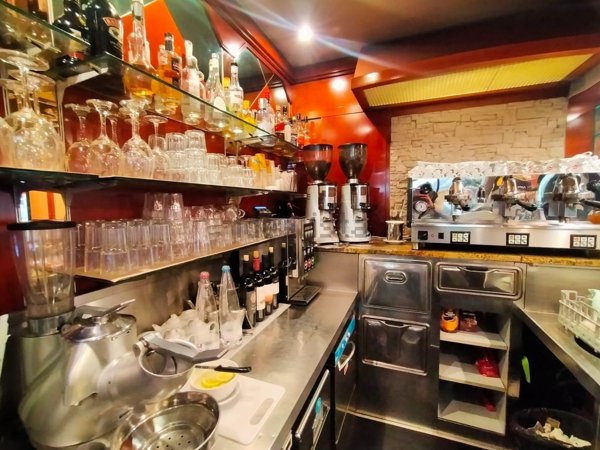 negozio in affitto a Rimini