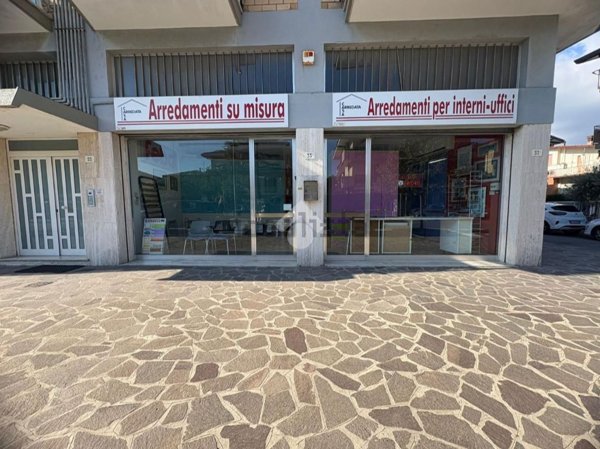 ufficio in affitto a Rimini in zona Miramare di Rimini