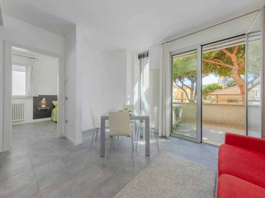 appartamento in affitto a Rimini in zona San Giuliano a Mare