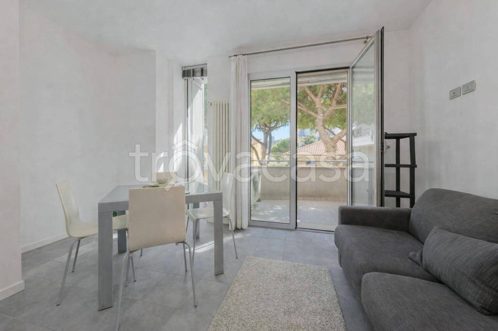 appartamento in affitto a Rimini in zona Marina Centro