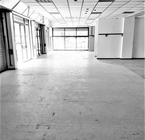 negozio in affitto a Rimini in zona San Giuliano a Mare