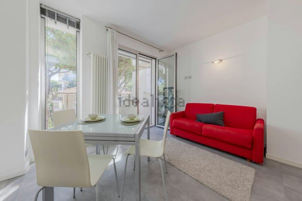 appartamento in affitto a Rimini in zona Marina Centro