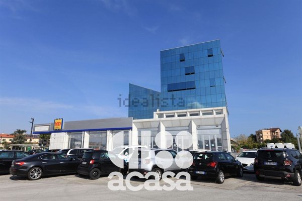 ufficio in affitto a Rimini in zona Colonnella