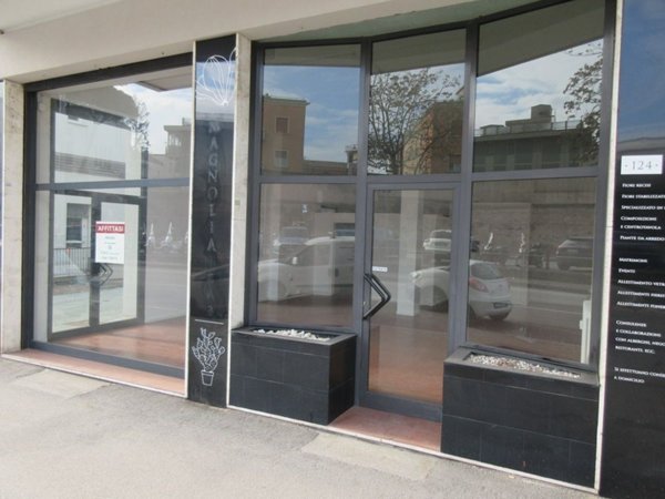 negozio in affitto a Rimini in zona Centro Storico