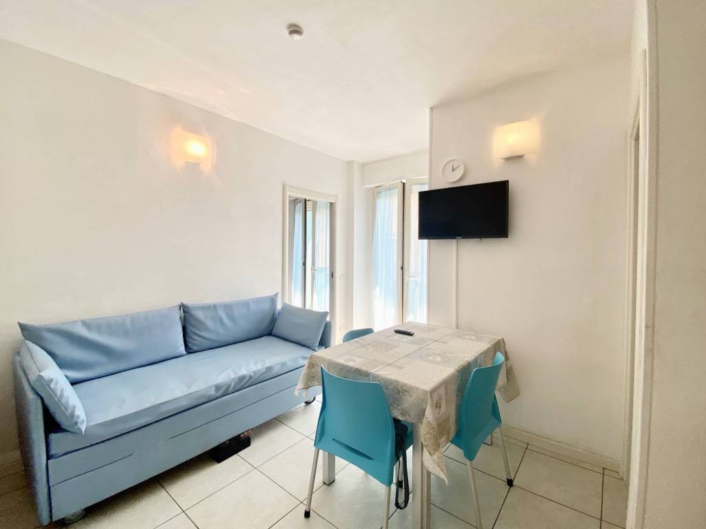 appartamento in affitto a Rimini in zona Marebello