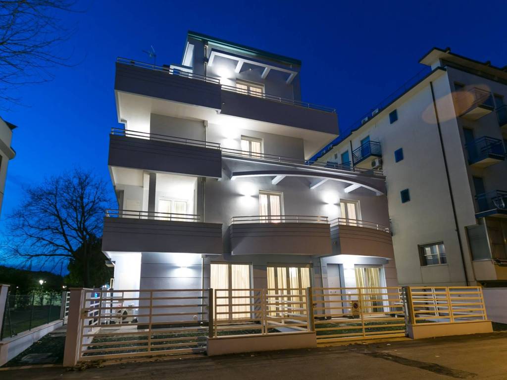 appartamento in affitto a Rimini in zona Marebello