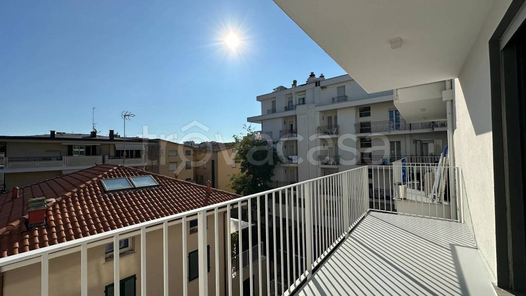 appartamento in affitto a Rimini in zona Marina Centro