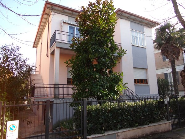 appartamento in affitto a Rimini in zona Marina Centro