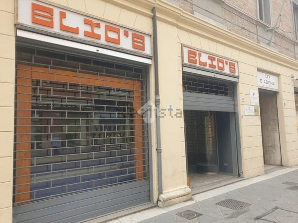 negozio in affitto a Rimini in zona Centro Storico