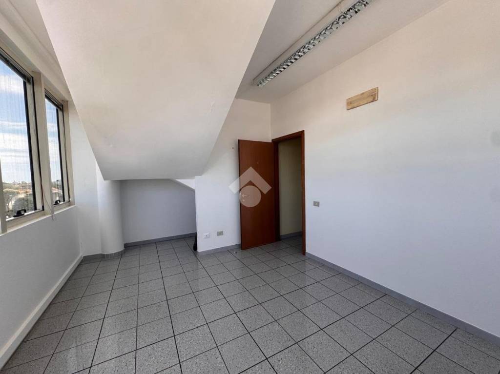 ufficio in affitto a Rimini in zona Colonnella