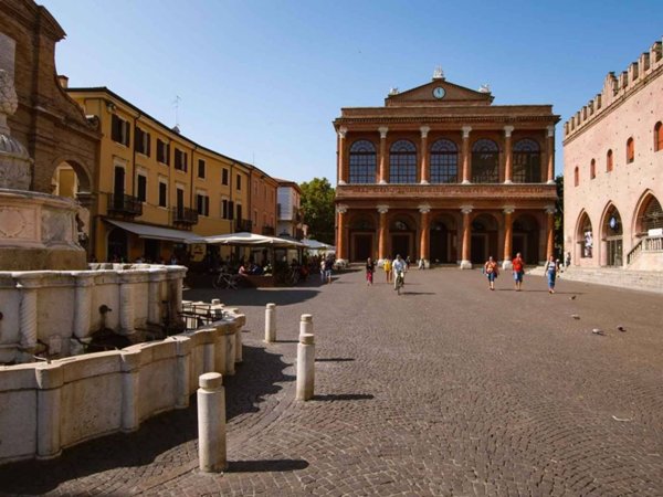 negozio in affitto a Rimini in zona Centro Storico