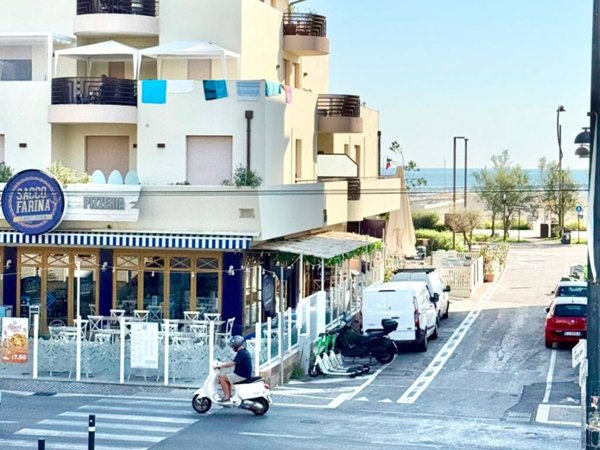 appartamento in affitto a Rimini in zona Marina Centro