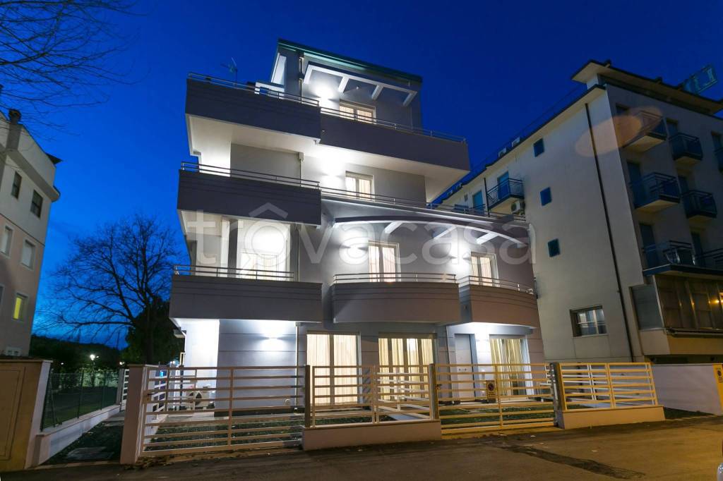 appartamento in affitto a Rimini in zona Marebello