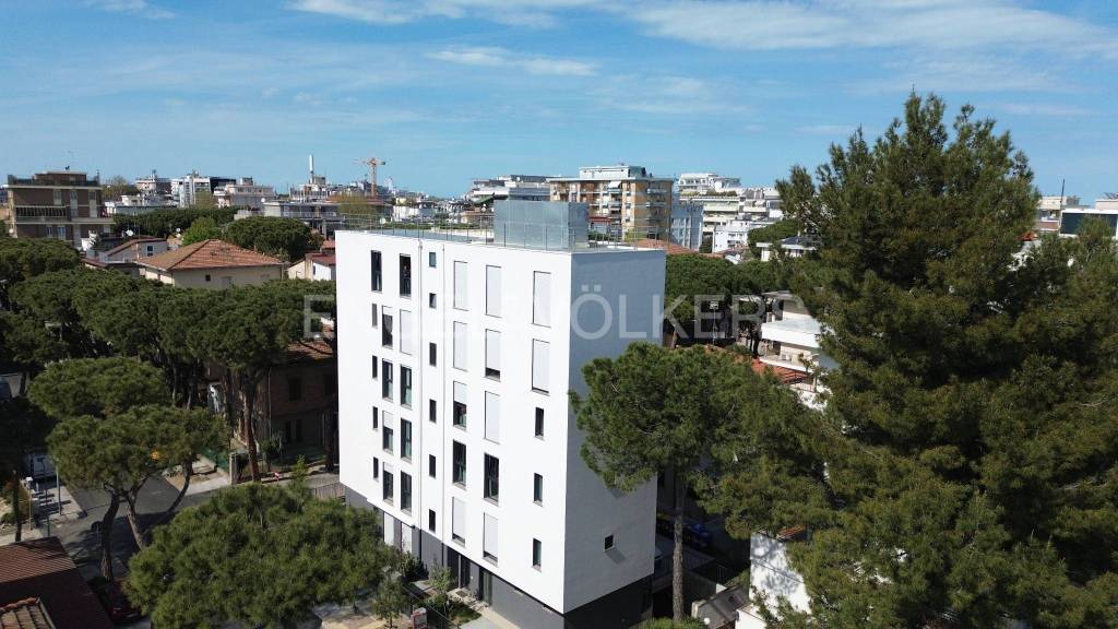 appartamento in affitto a Rimini in zona Marina Centro