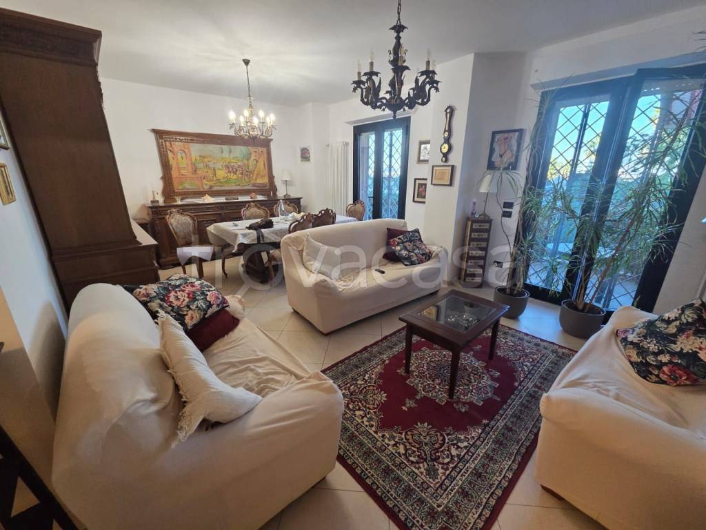 appartamento in vendita a Rimini in zona Lagomaggio