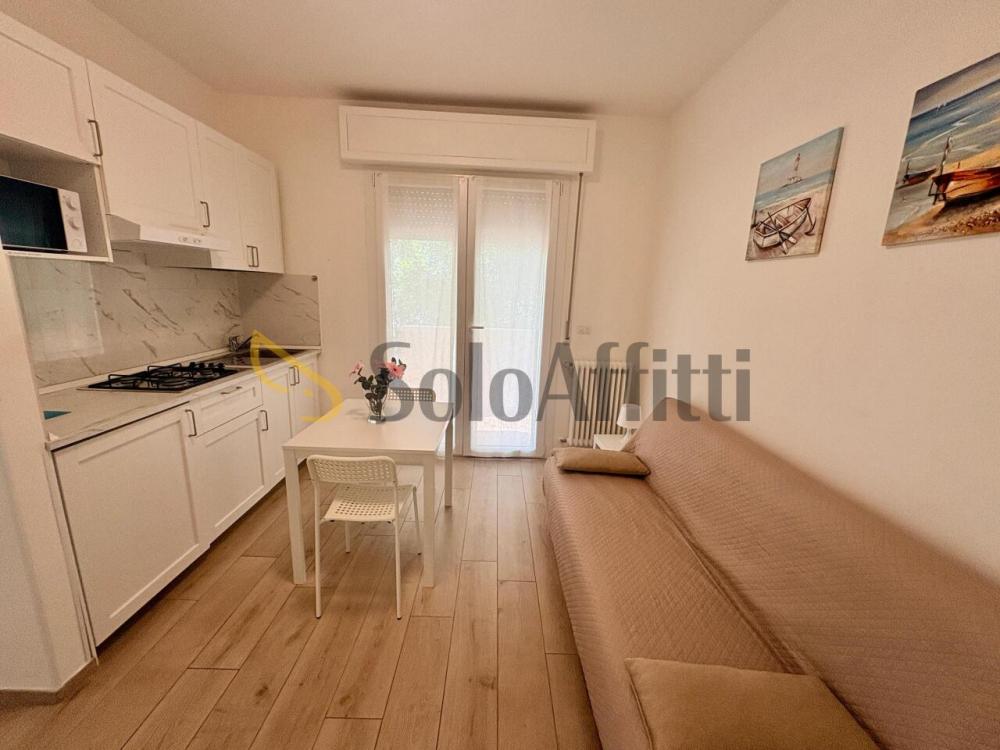 appartamento in affitto a Rimini in zona Marina Centro