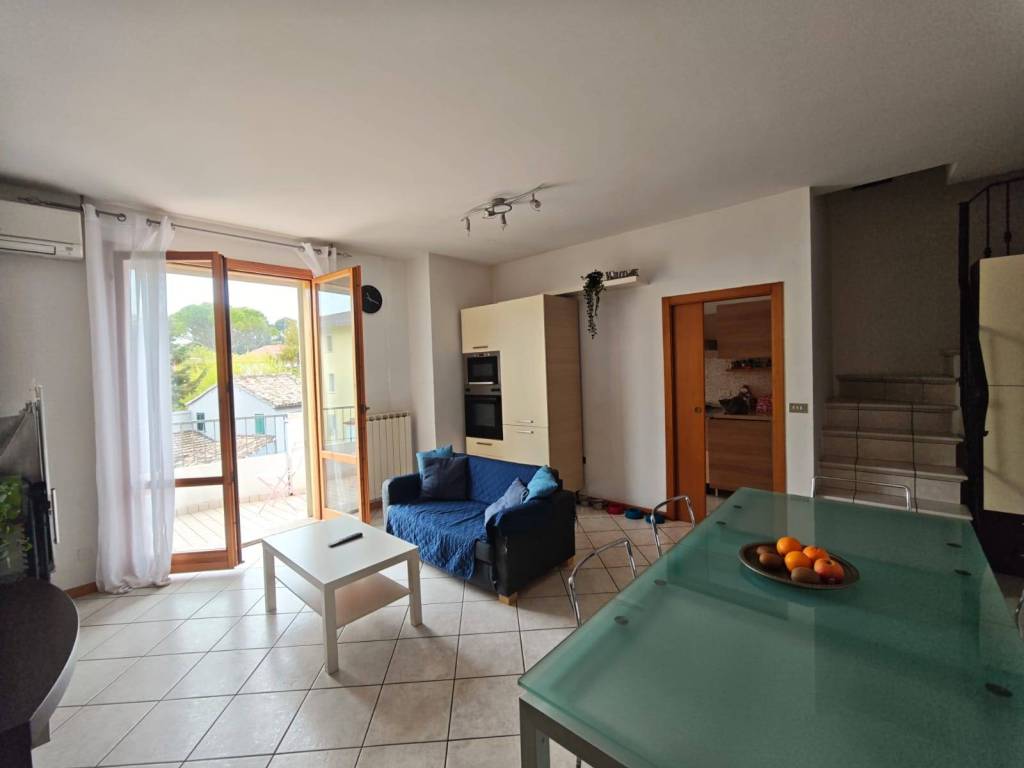 appartamento a San Giovanni in Marignano in zona Santa Maria in Pietrafitta