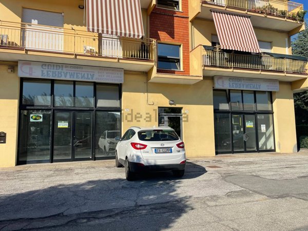locale commerciale in affitto a Santarcangelo di Romagna