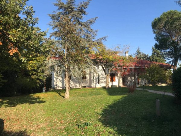 casa indipendente in affitto a Santarcangelo di Romagna