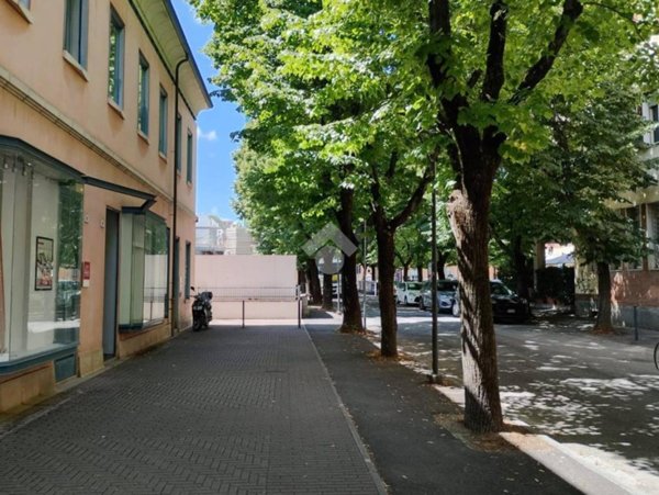 negozio in affitto a Santarcangelo di Romagna