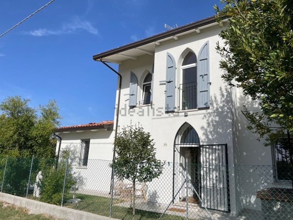 casa indipendente in affitto a Santarcangelo di Romagna