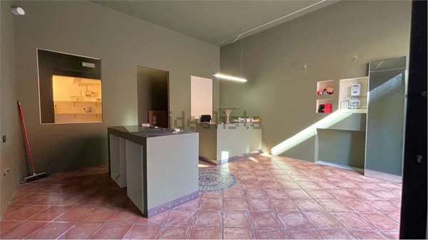 negozio in affitto a Santarcangelo di Romagna